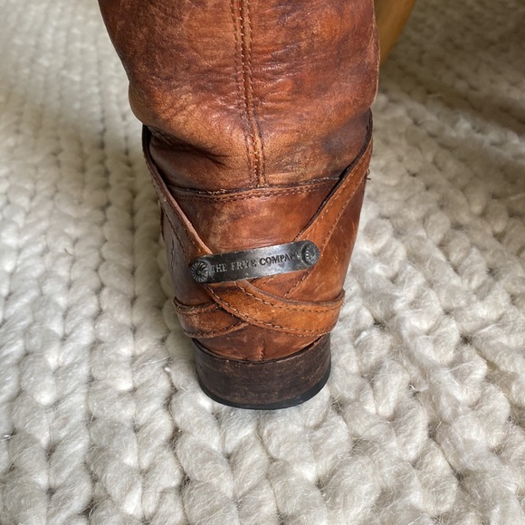 Frye Lindsay Plate Boot - Picture 6 of 7